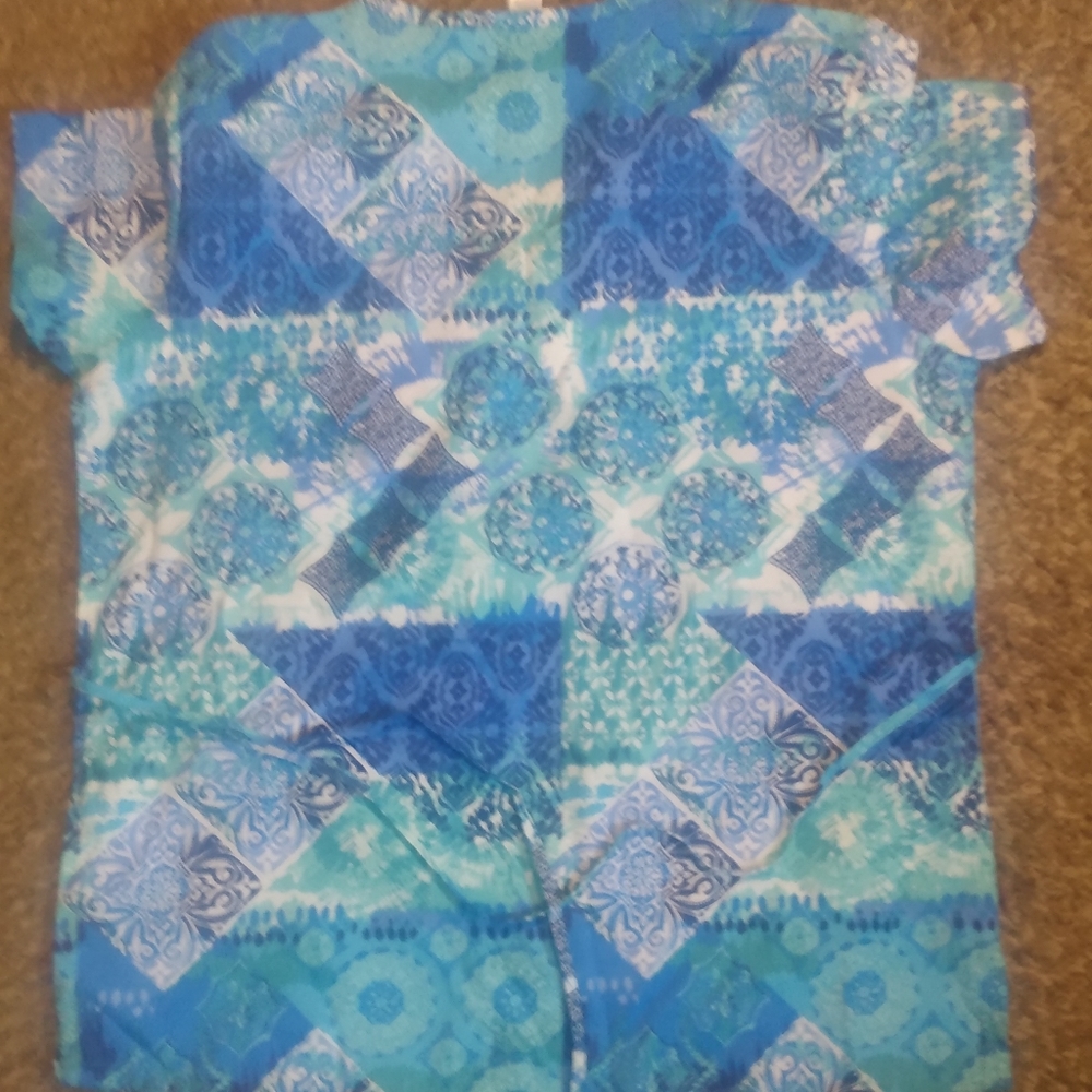 Scrubs shirt